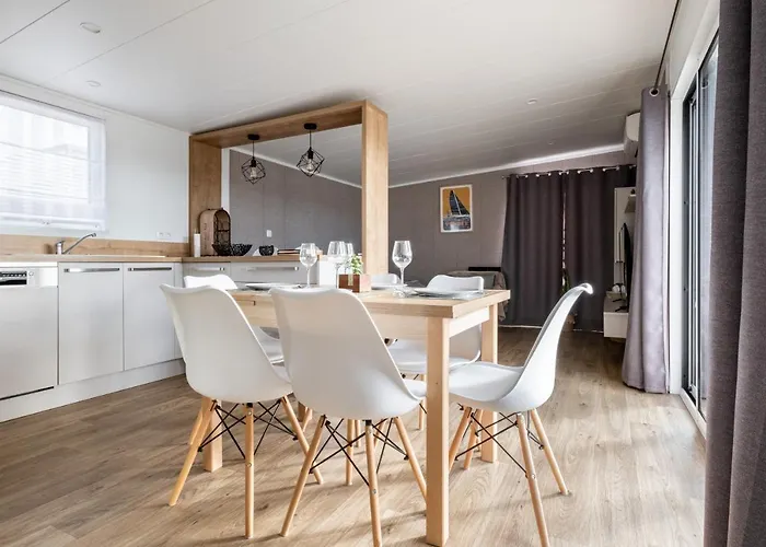 Avec Clim - Piscine - 4 Adultes - 2 Enfants * Brétignolles-sur-Mer