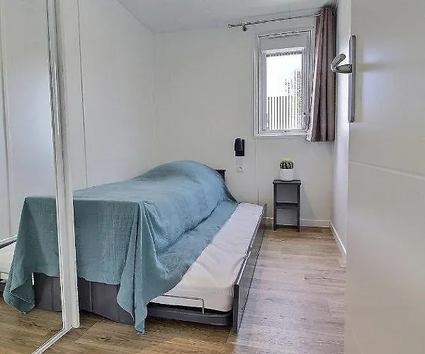 Avec Clim - Piscine - 4 Adultes - 2 Enfants Chalet